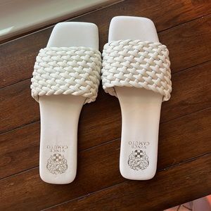 Vince Camuto Slides - white